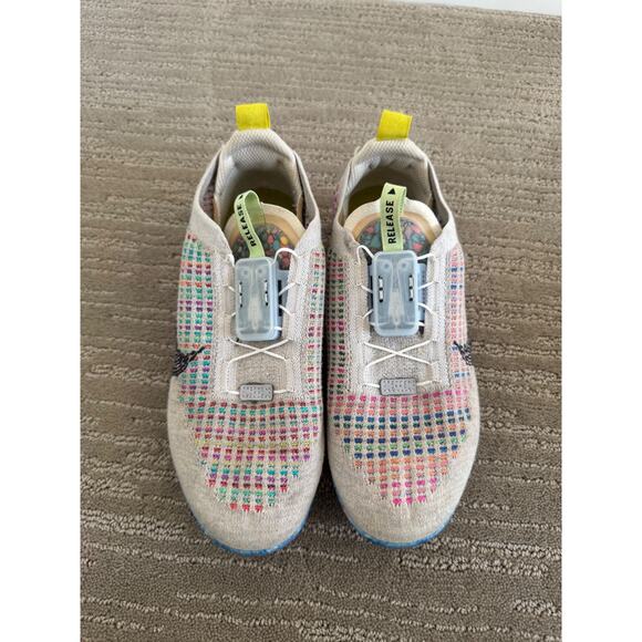 Nike Air VaporMax Flyknit 2020 Women’s Multicolor Lock Release - Picture 2 of 10